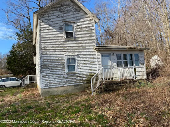 97 Iron Ore Road, Englishtown, NJ 07726