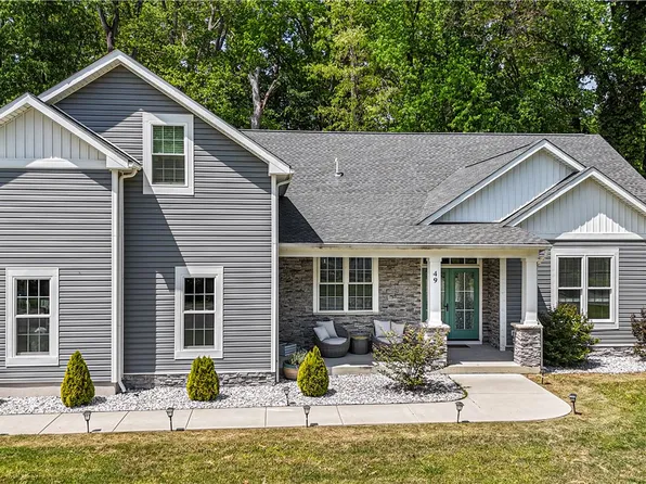 49 Normandy Ln, Newport News, VA 23606