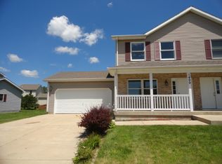 1499 Moluf St, Dekalb, IL 60115