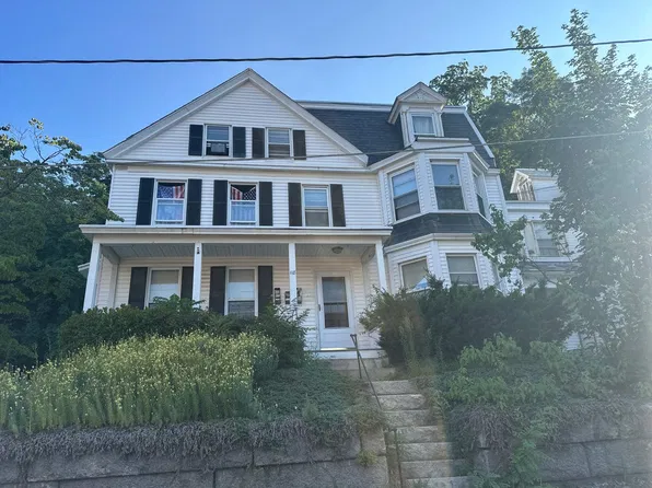 118 Pleasant St, Fitchburg, MA 01420