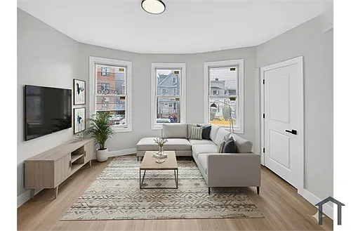 575 13th Ave #1 Photo 1
