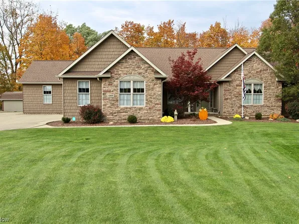 2269 Autumn Creek Path, Valley City, OH 44280