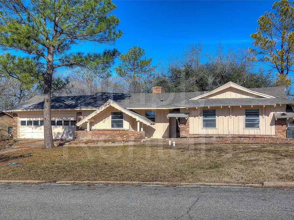 214 Brookhaven Ter