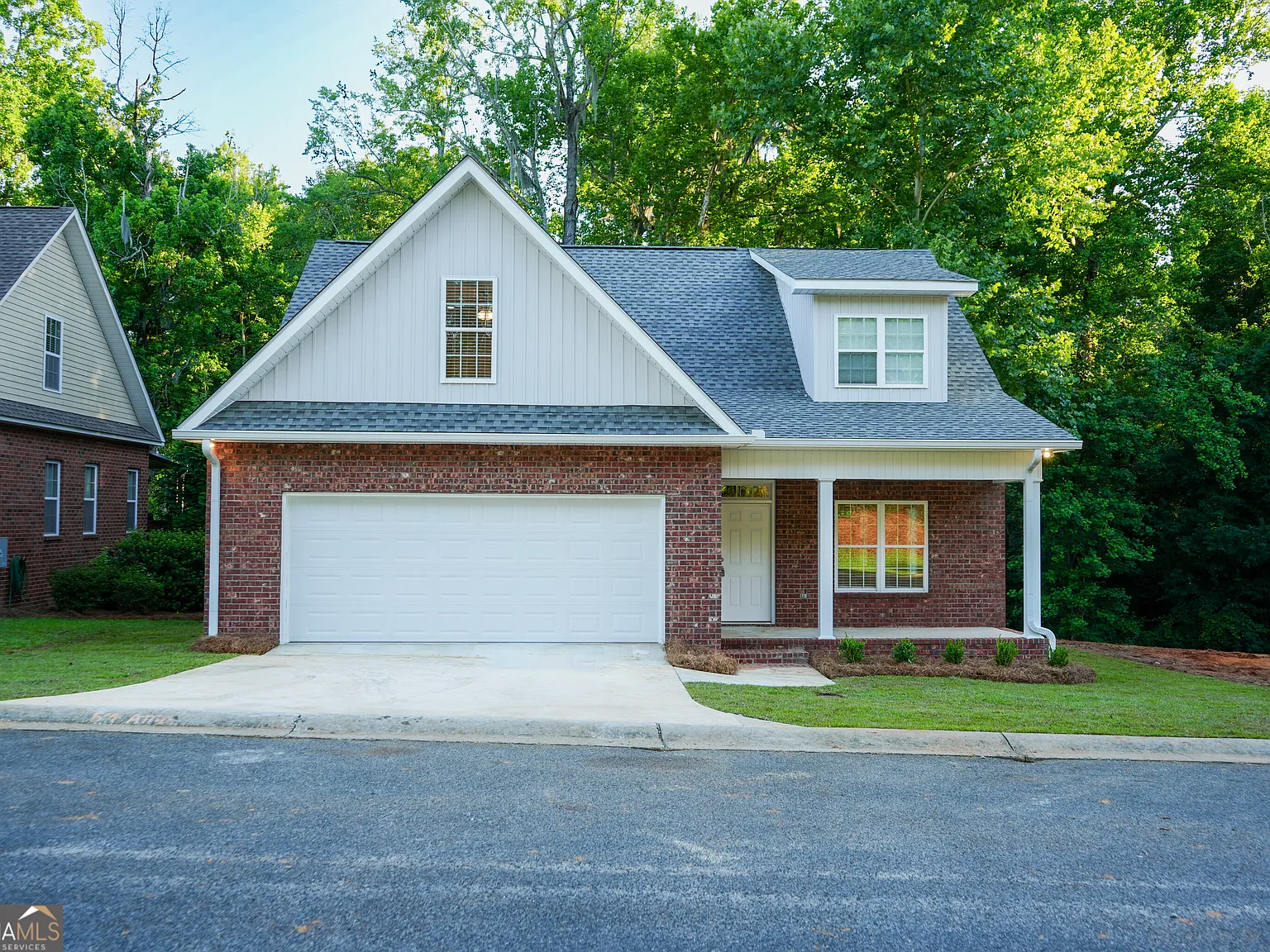4 bed, 2.5 bath, 2182 sqft, $2,850 — Photo 1