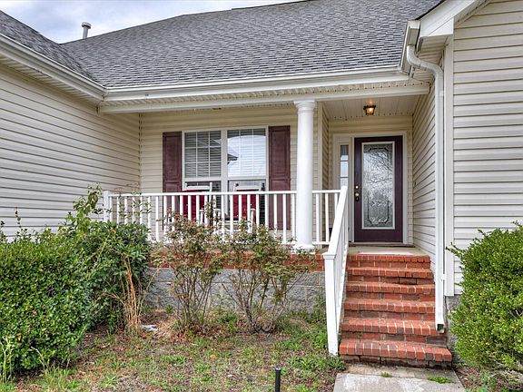 5th image of 561 Waycross Dr