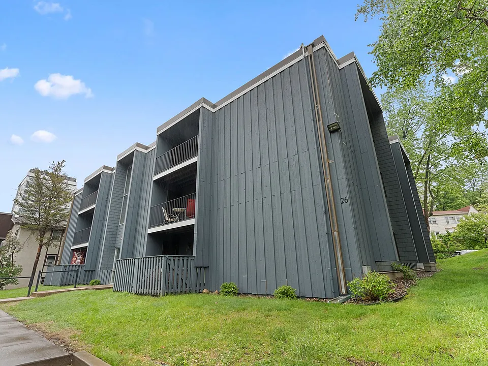 26 Arthur Ave SE #304