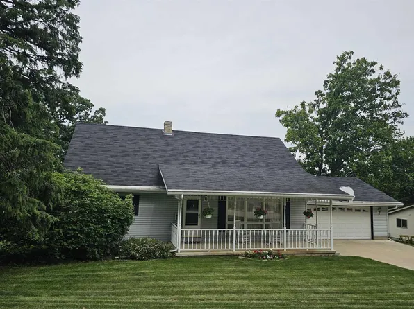 660 Hiawatha Trail, Waterloo, WI 53594