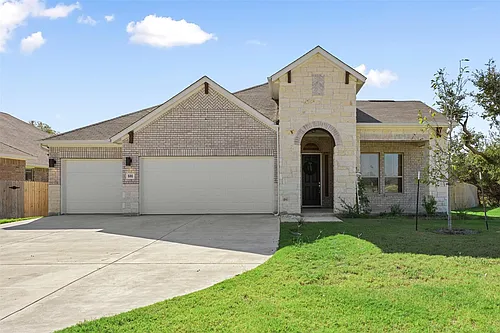 686 Treadwell Ln Photo 1