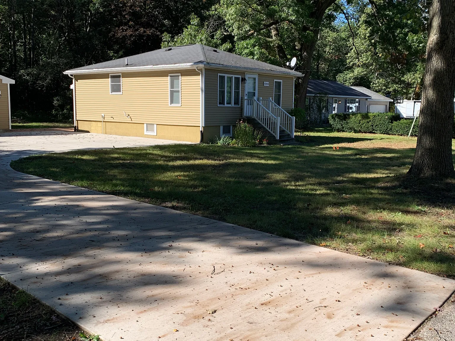 2 bed, 768 sqft, $1,000 — Photo 2