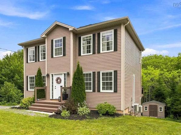126 Galloway Dr, Beaver Bank, NS B4G 1B7
