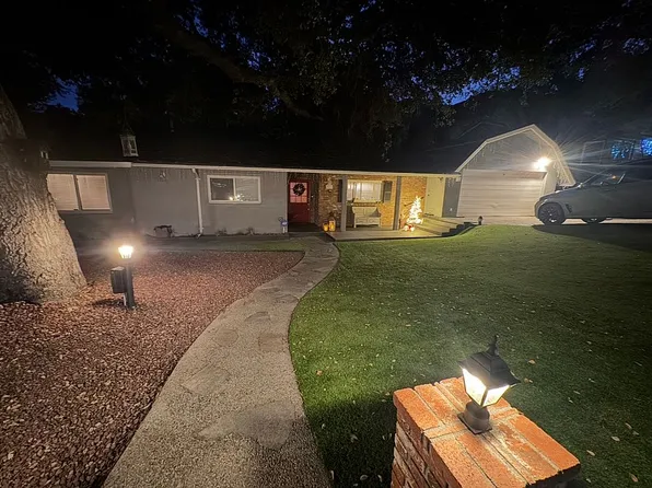 3806 Cedarbend Dr, Glendale, CA 91214
