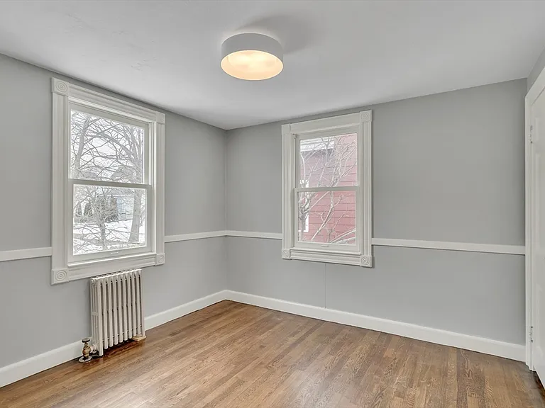 19 Fairview Ave #B — Photo 20