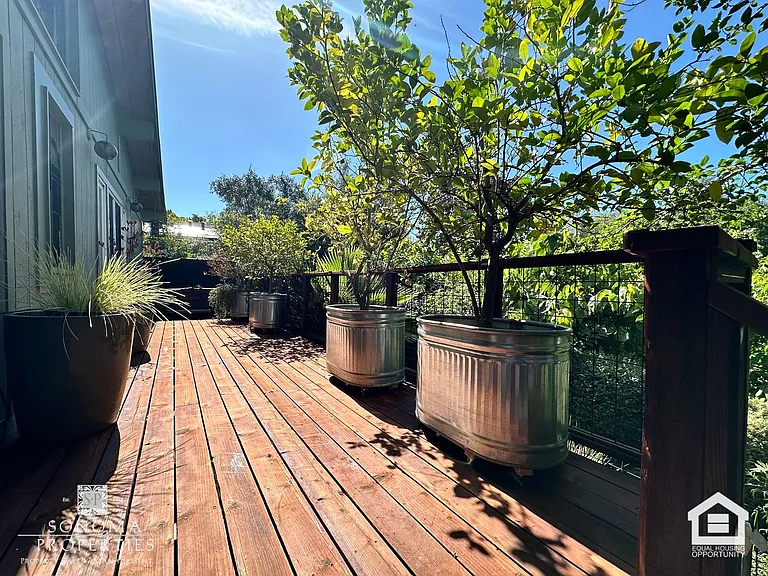 417 Brazil St — Photo 23