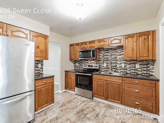 3rd image of 5608 Darby Clo* Close