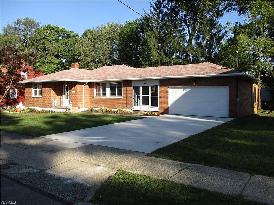 1st image of 445 Grove Ave
