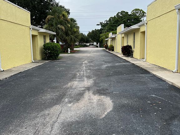 3rd image of 17355 Bush Rd APT B