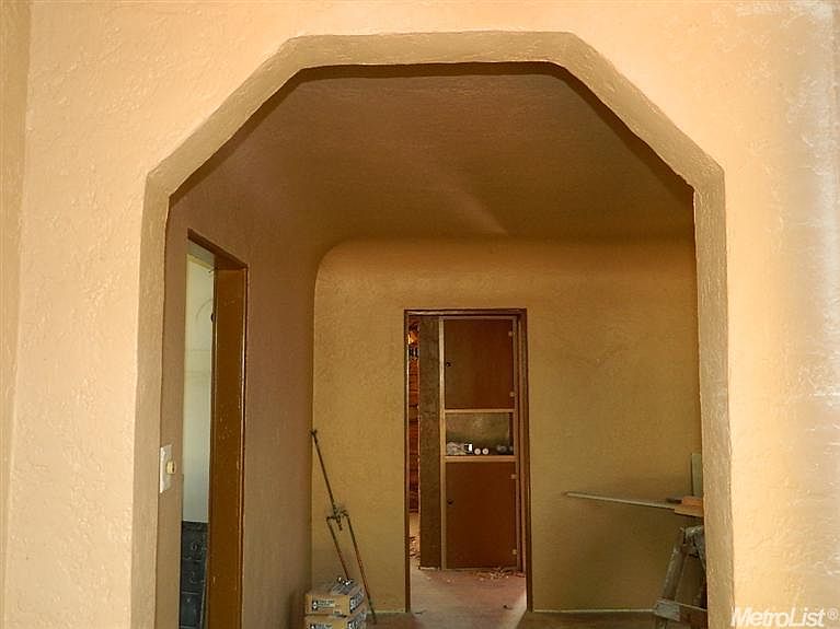 1st image of 2840 Connie Dr