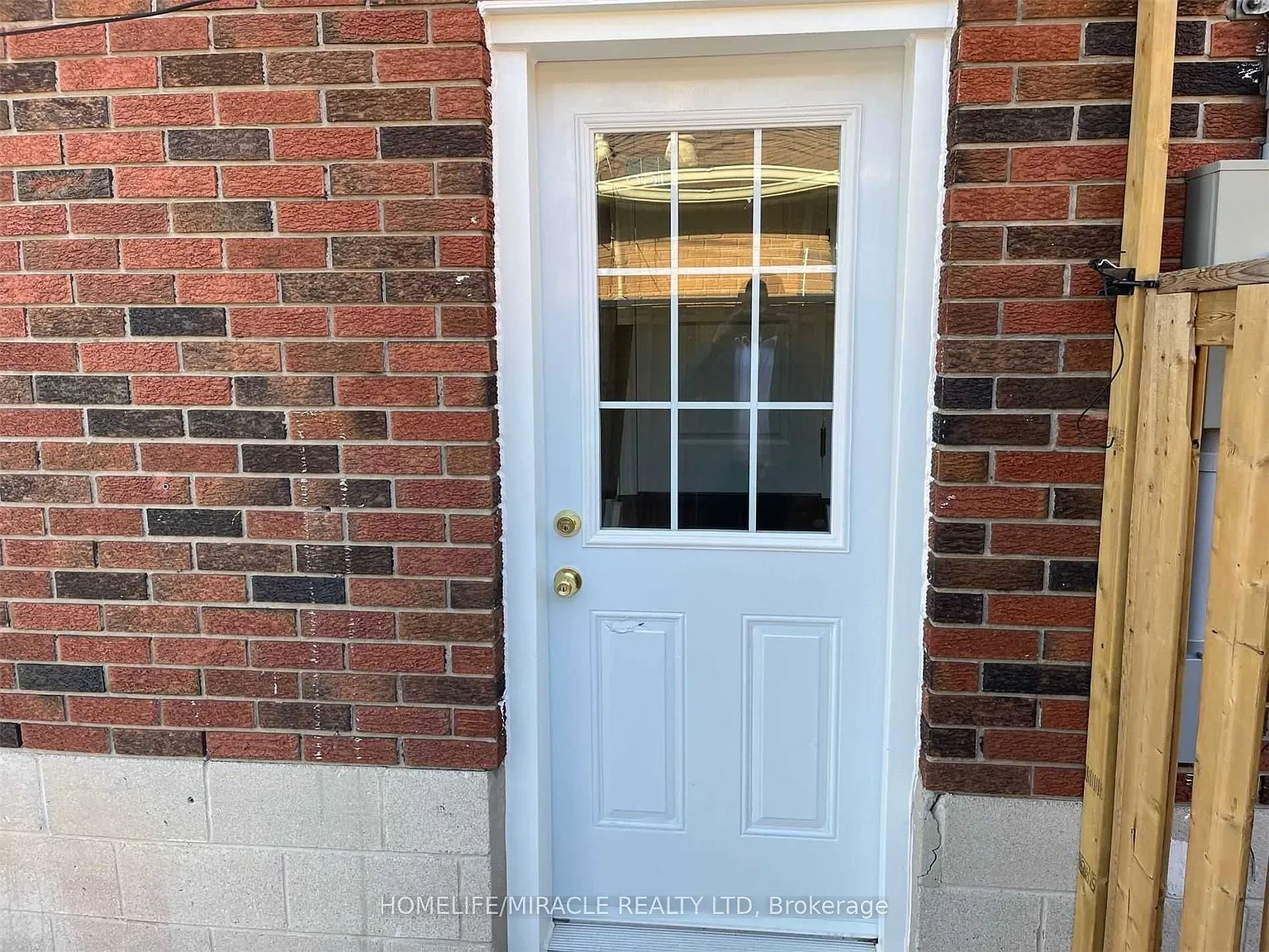 3 bed, $2,000 — Photo 4
