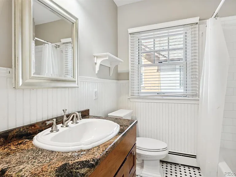 2327 S Columbine St — Photo 6