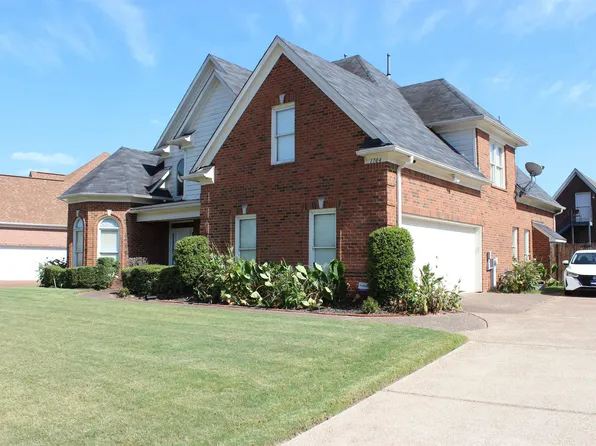 1704 W Belledeer Dr, Cordova, TN 38018