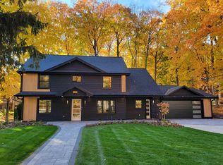 623 Summit Road, Madison, WI 53704