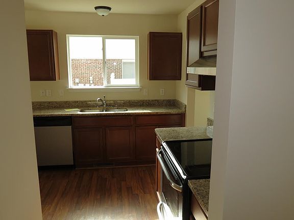 Kitchen (from Entry)