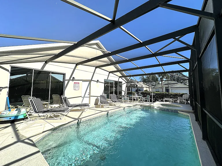 16724 Rolling Green Dr — Photo 54