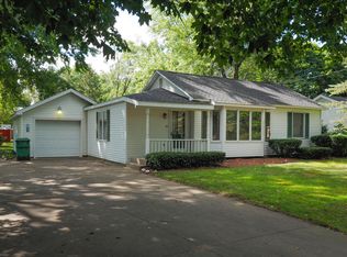 430 E Market St, Centreville, MI