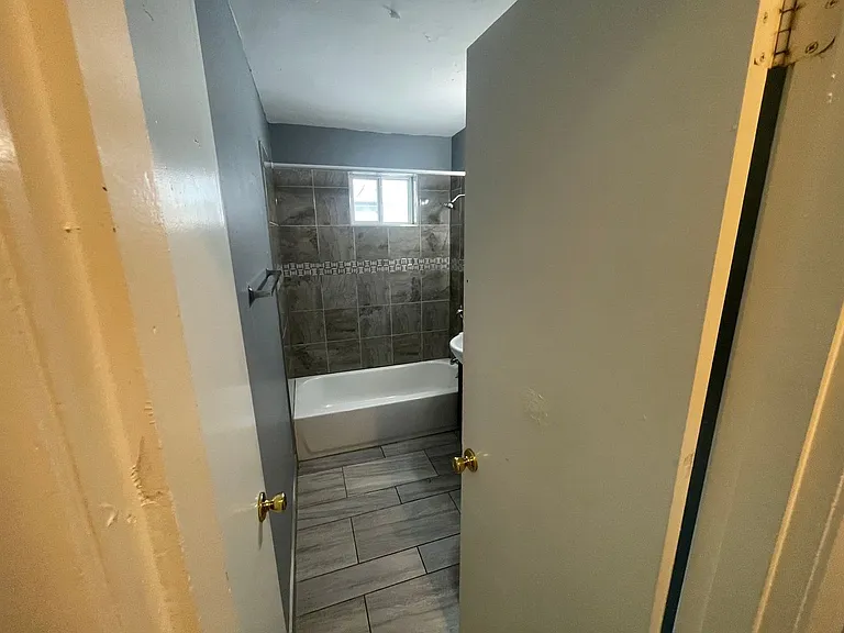 4610-4612 W Eggert Place - Duplex (Ace Property) — Photo 8
