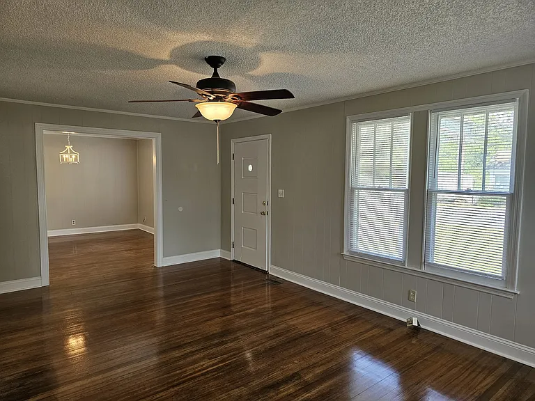 1804 State Highway 41 N #A — Photo 4