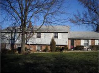 550 Gardendale Rd, Terre Haute, IN 47803