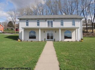 200 Fairchance Rd, Morgantown, WV 26508