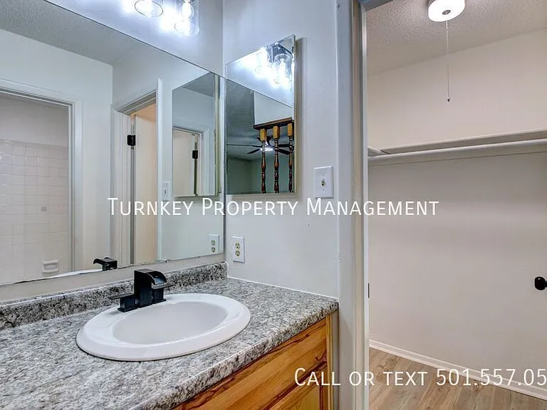 1910 Fair Oaks Dr — Photo 13
