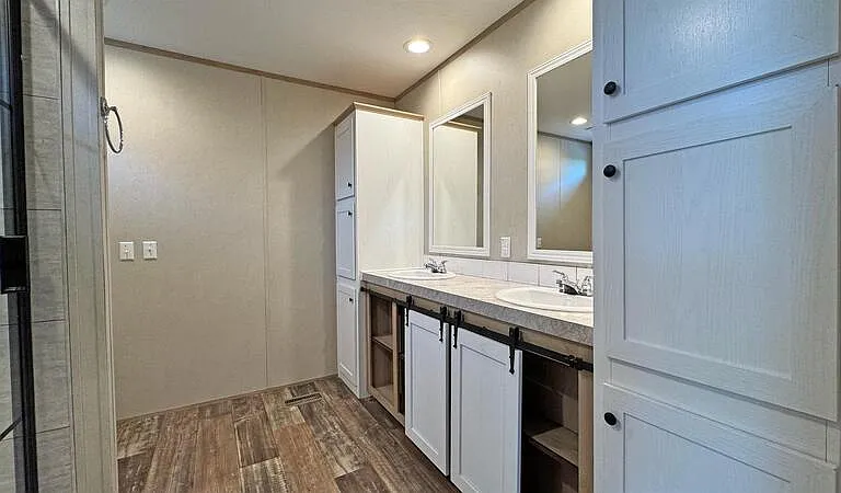 1501 Thompsonville Ln — Photo 15