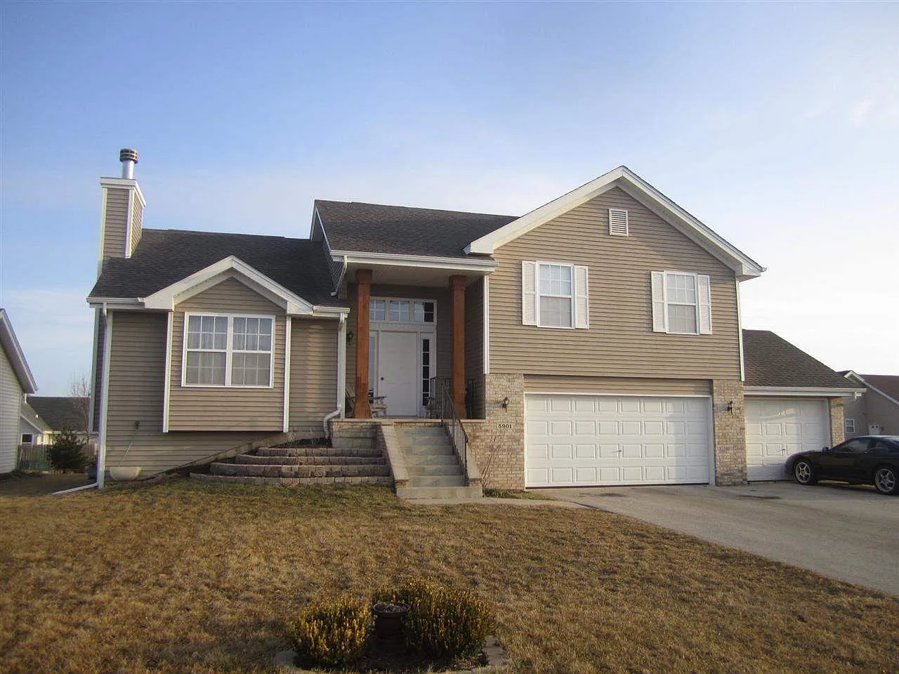 5901 Dusty Ln photo 1