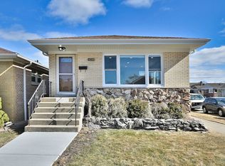 5435 N Mobile Ave, Chicago, IL 60630