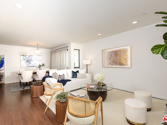 3rd image of 324 N Palm Dr Unit 207