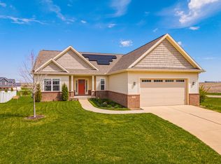 19 Red Maple Ct, Bloomington, IL