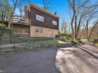 615 Indian Run Rd, Millersville, PA 17551