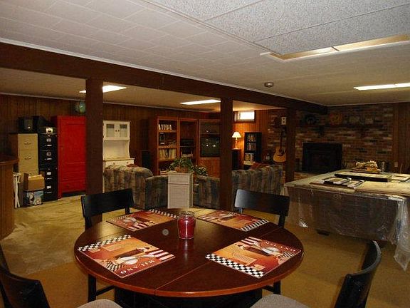 5th image of 112 Lemont Ave