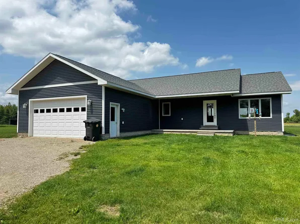 1084 155th Rd, Bark River, MI 49807