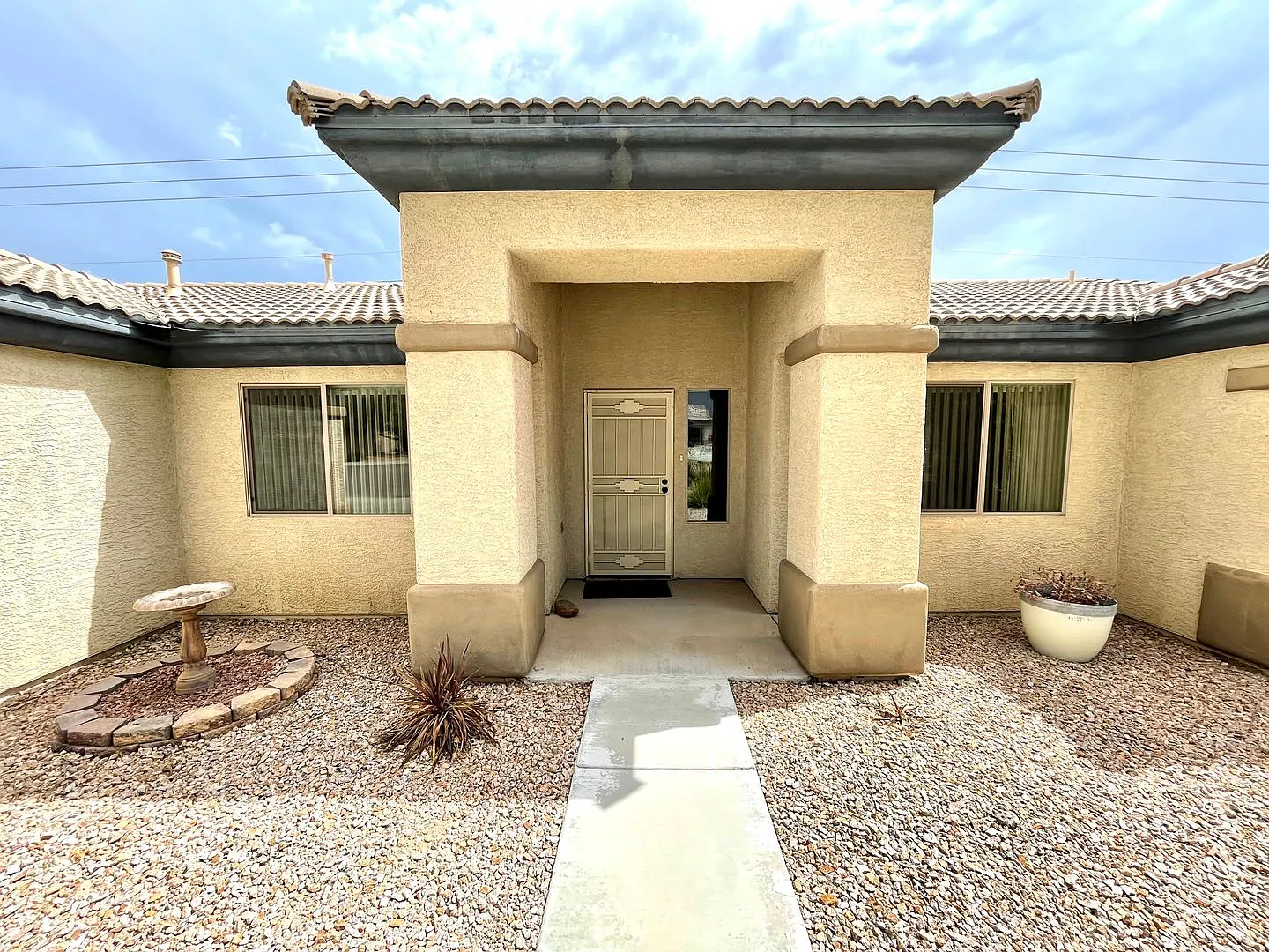 Beautiful 3 Bedroom Home In Cul de Sac! *Home Is Currently Occupied, Please Do Not Disturb The Te... — Photo 4