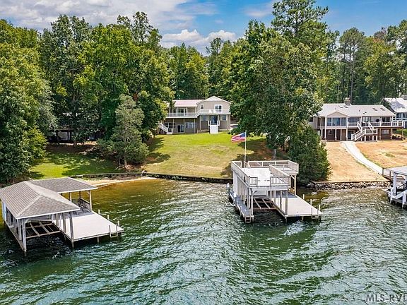 3rd image of 108 Dogwood Pointe Dr