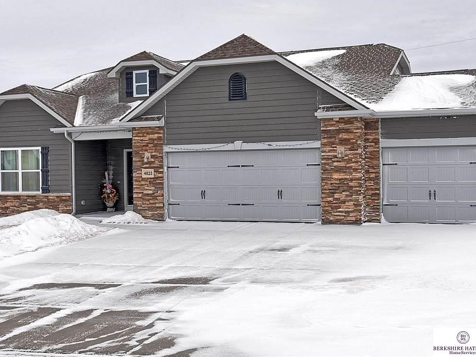 1st image of 4823 N 204th Ave