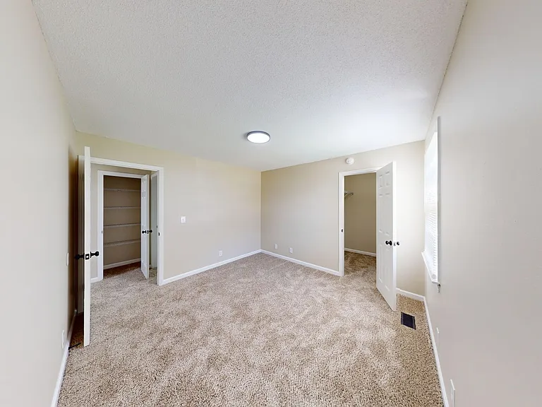 1487 Nichols Dr — Photo 6