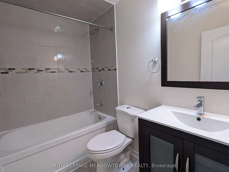 120 Morden Dr #LOWER — Photo 16