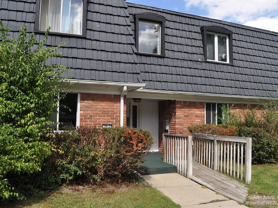 1812 Colonial Village Way APT 1, Waterford, MI 48328 Zillow