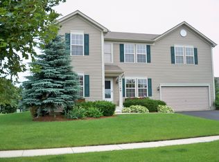 40W199 James Michener Dr, Campton Hills, IL 60175