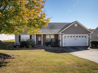 725 Tinder Box Ct, Boiling Springs, SC 29316