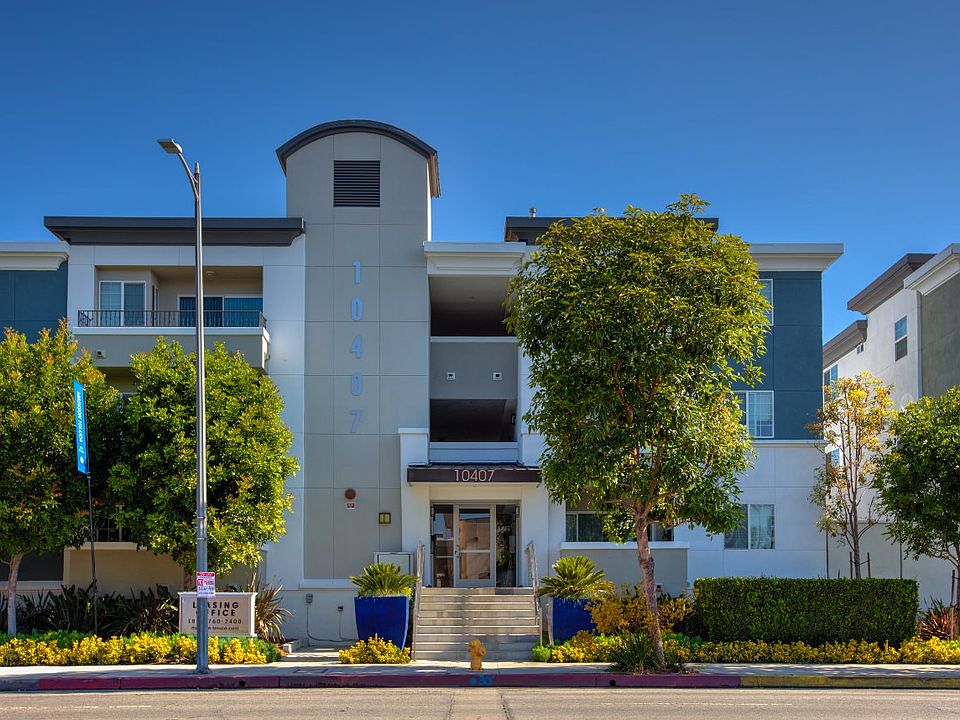 1st image of 10407 Magnolia Blvd #3-212R